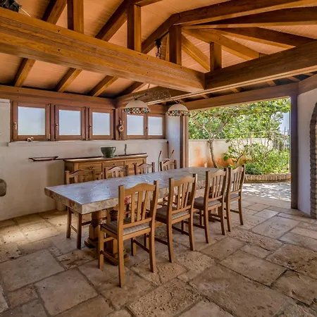 Villa Migliore 别墅 乌马格